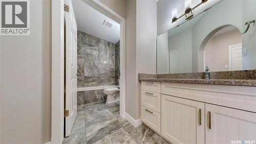 5006 Wascana Vista Court, Regina, SK - Indoor Photo Showing Bathroom