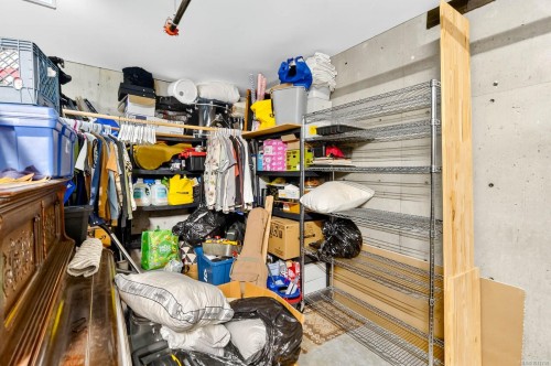 302-700 Yew Wood Rd, Tofino, BC - Indoor Photo Showing Other Room