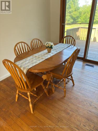 19 Finlay Mill Road, Springwater, ON - Indoor Photo Showing Dining Room