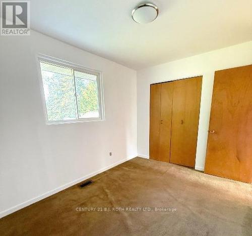 19 Finlay Mill Road, Springwater, ON - Indoor Photo Showing Other Room