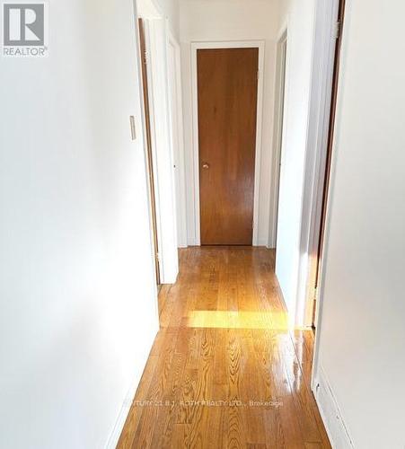 19 Finlay Mill Road, Springwater, ON - Indoor Photo Showing Other Room