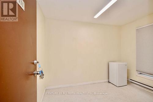 24 North Street N, Barrie, ON - Indoor