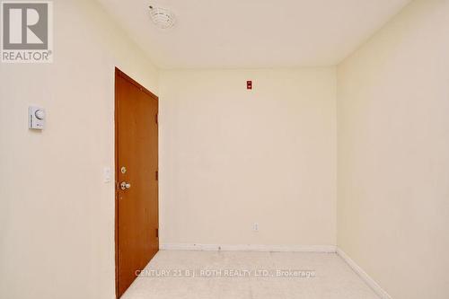 24 North Street N, Barrie, ON - Indoor Photo Showing Other Room