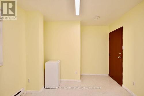 24 North Street N, Barrie, ON - Indoor Photo Showing Other Room