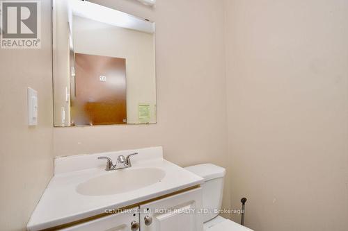 24 North Street N, Barrie, ON - Indoor Photo Showing Bathroom