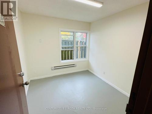 24 North Street N, Barrie, ON - Indoor Photo Showing Other Room