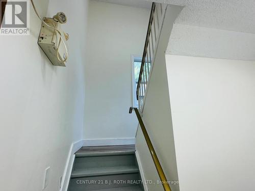 24 North Street N, Barrie, ON - Indoor Photo Showing Other Room