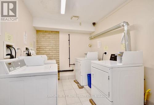 24 North Street N, Barrie, ON - Indoor Photo Showing Laundry Room