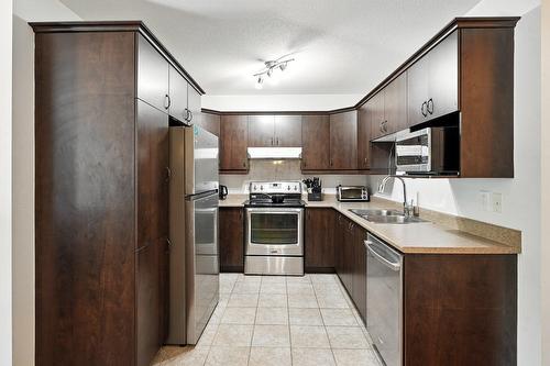 Kitchen - 6-18 Imp. Berthe Morisot, Gatineau (Gatineau), QC - Indoor Photo Showing Kitchen With Double Sink