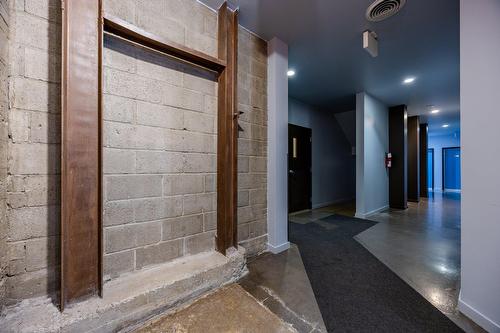 Autre - 301-2321 Av. Des Érables, Montréal (Ville-Marie), QC 