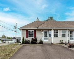 211 Damien  Dieppe, NB E1A 0V9