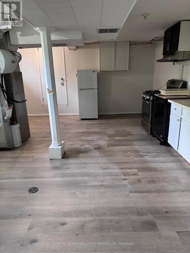 365 Sandhurst Drive, Oakville, ON - Indoor Photo Showing Other Room