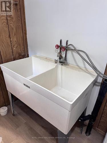 365 Sandhurst Drive, Oakville, ON - Indoor Photo Showing Bathroom