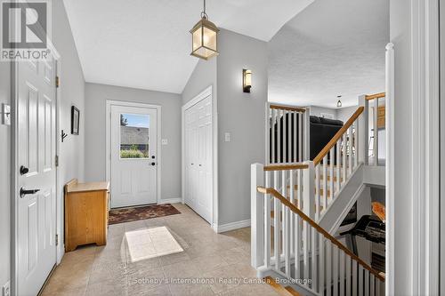35 Elgin Street S, Blue Mountains, ON - Indoor Photo Showing Other Room
