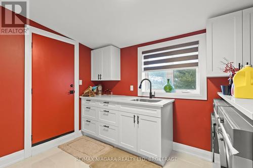 1530 Niagara Stone Road, Niagara-On-The-Lake (Virgil), ON 