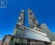 6908 - 138 DOWNES STREET  Toronto, ON M5E 0E4