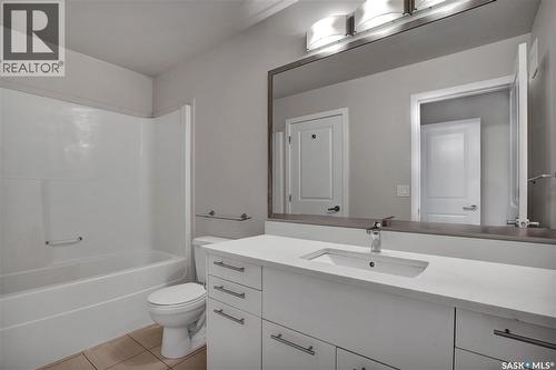 213 410 Ledingham Way, Saskatoon, SK - Indoor Photo Showing Bathroom