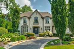 1237 DONLEA CRESCENT  Oakville, ON L6J 1V8