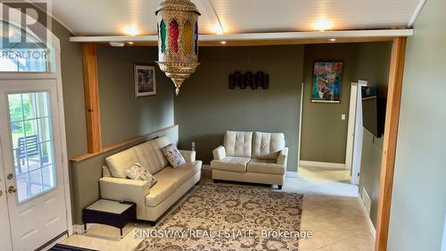 18 Mitchellview Road, Kawartha Lakes, ON - Indoor