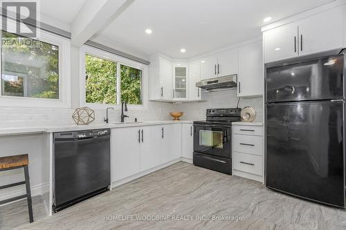 22 Highview Trail, Brampton, ON - Indoor Photo Showing Kitchen