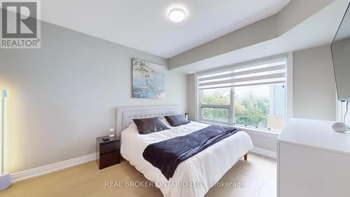 415 - 701 Sheppard Avenue W, Toronto, ON - Indoor Photo Showing Bedroom