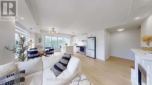 415 - 701 Sheppard Avenue W, Toronto, ON - Indoor