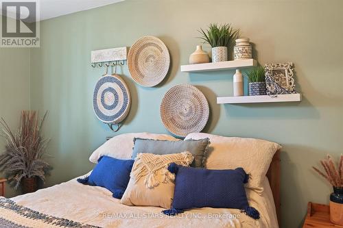 34 William Street, Kawartha Lakes (Bobcaygeon), ON - Indoor Photo Showing Bedroom
