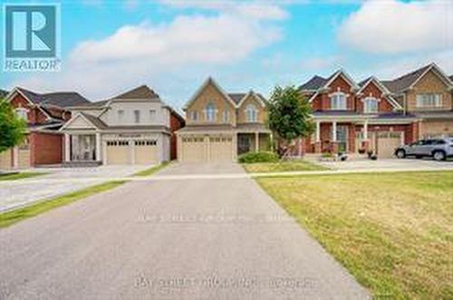 1804 GRANDVIEW STREET N  Oshawa, ON L1K 0A6