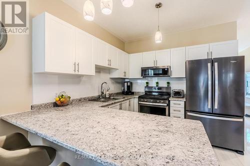 42 Cittadella Boulevard, Hamilton, ON - Indoor Photo Showing Kitchen