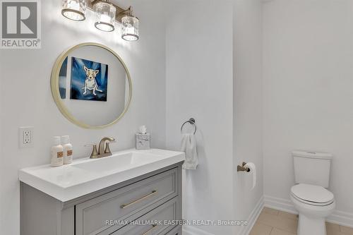35 Lakeview Crescent, Kawartha Lakes (Bobcaygeon), ON - Indoor Photo Showing Bathroom