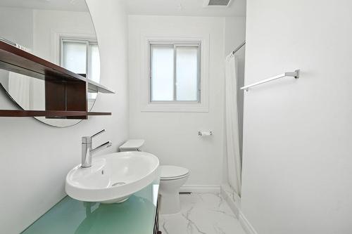 Bathroom - 400 Rue Murphy, Gatineau (Gatineau), QC - Indoor Photo Showing Bathroom