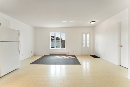 Logement - 117  - 121 Rue Dollard, Magog, QC - Indoor Photo Showing Other Room
