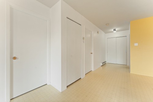 Logement - 117  - 121 Rue Dollard, Magog, QC - Indoor Photo Showing Other Room