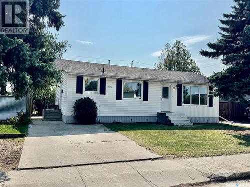 12 King Crescent, Humboldt, SK - Outdoor