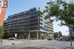 PENTHOUSE 804 - 360 MCLEOD STREET  Ottawa, ON K2P 1A9