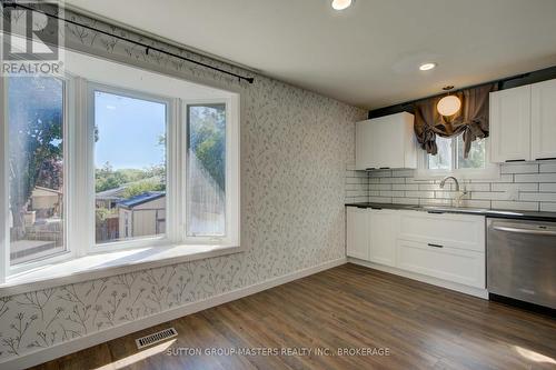 846 Sandringham Place, Kingston (North Of Taylor-Kidd Blvd), ON - Indoor Photo Showing Kitchen