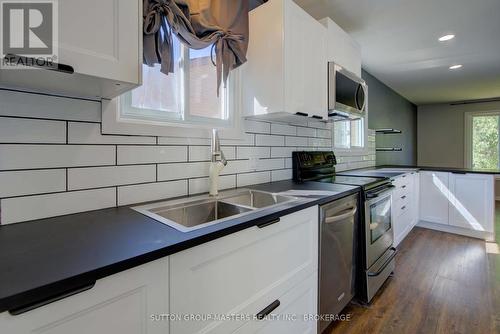 846 Sandringham Place, Kingston (North Of Taylor-Kidd Blvd), ON - Indoor Photo Showing Kitchen