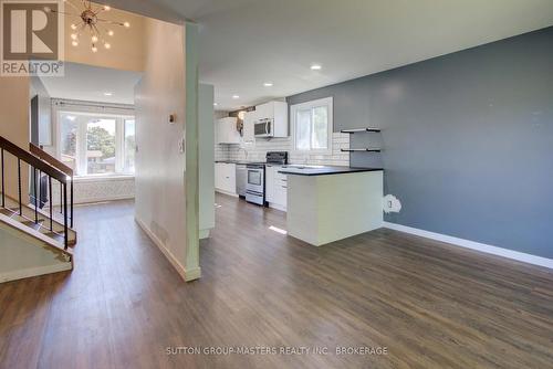 846 Sandringham Place, Kingston (North Of Taylor-Kidd Blvd), ON - Indoor Photo Showing Kitchen