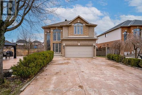 575 Stonehenge Drive, Hamilton, ON - Outdoor With Facade