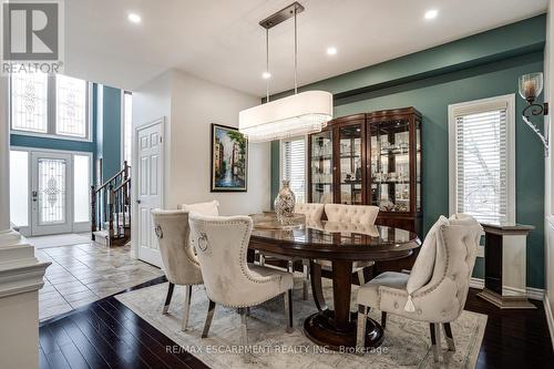 575 Stonehenge Drive, Hamilton, ON - Indoor Photo Showing Dining Room