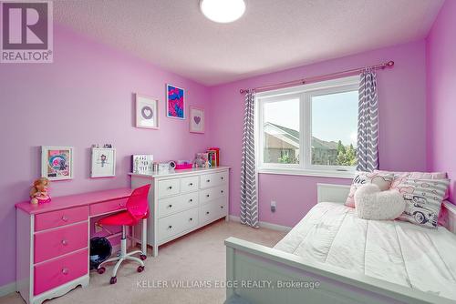 5586 Churchill Meadows Boulevard, Mississauga, ON - Indoor Photo Showing Bedroom