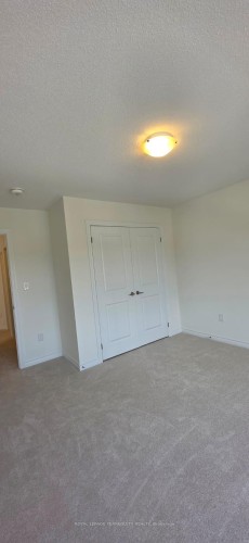34 Hillcroft Way, Kawartha Lakes, ON - Indoor Photo Showing Other Room