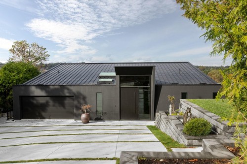 2701 Sea View Rd, Saanich, BC 