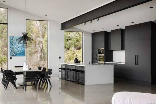 2701 Sea View Rd, Saanich, BC 