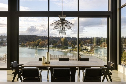 2701 Sea View Rd, Saanich, BC 