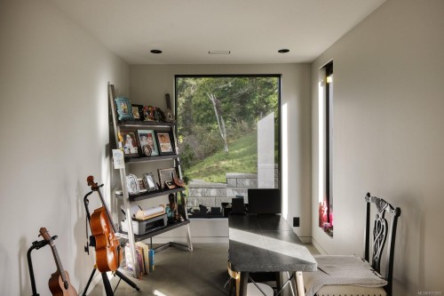 2701 Sea View Rd, Saanich, BC 