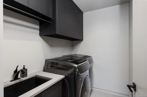 2701 Sea View Rd, Saanich, BC 