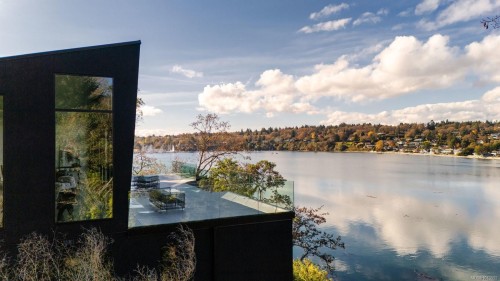 2701 Sea View Rd, Saanich, BC 