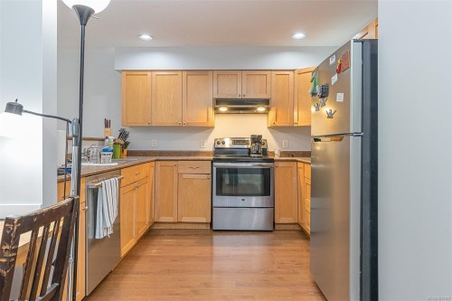 6000 Rockridge Rd, Duncan, BC - Indoor Photo Showing Kitchen With Stainless Steel Kitchen