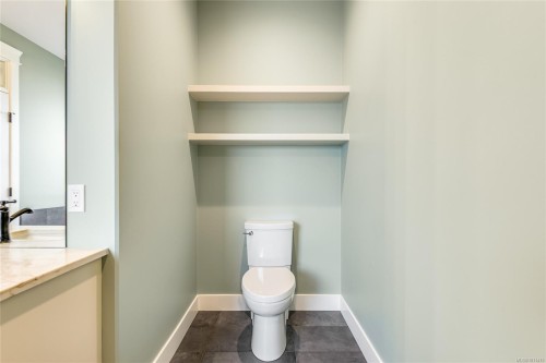 742 Salmonberry St, Campbell River, BC 